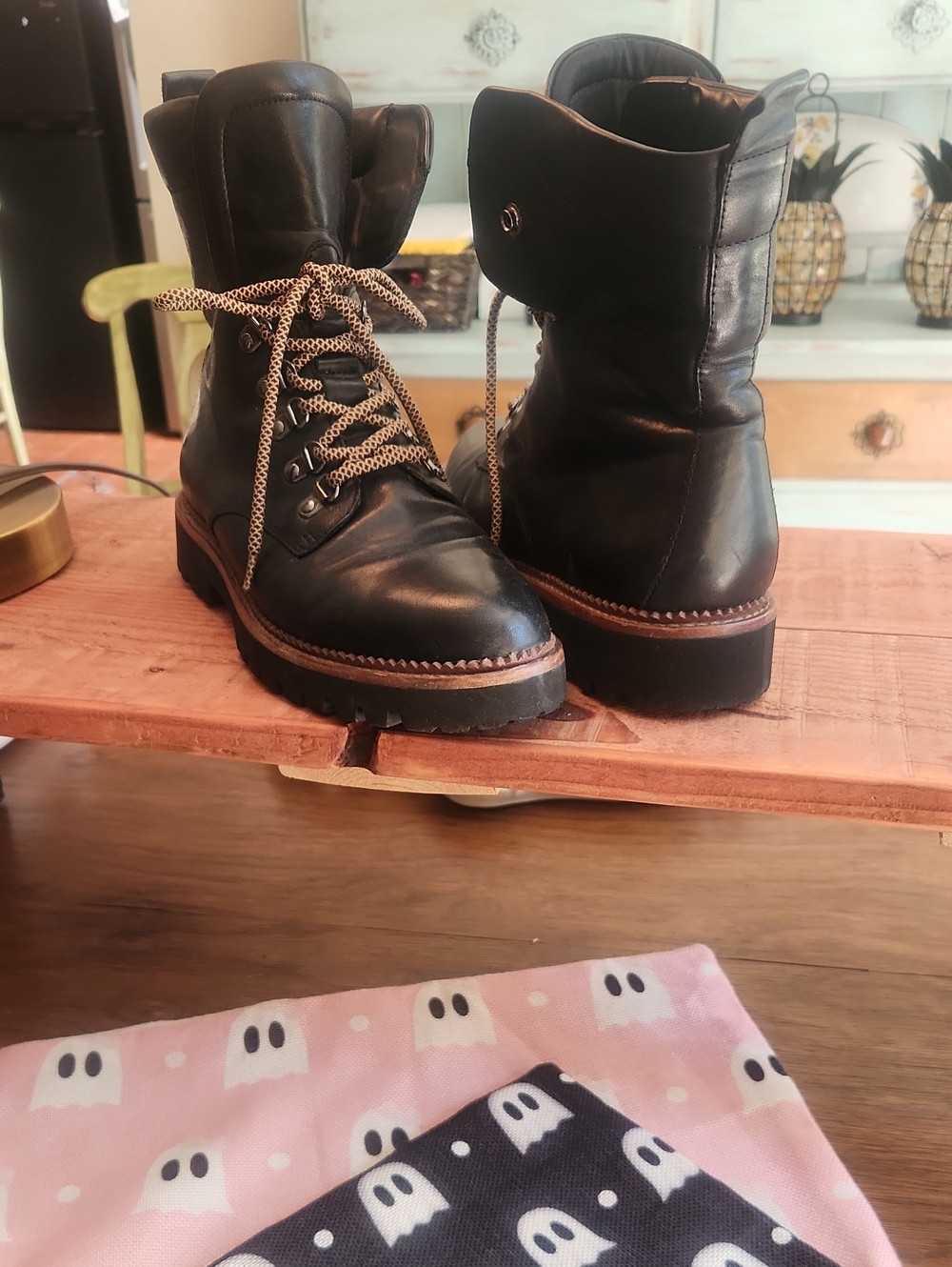 Sanctuary March Black Leather Combat Hiking Boots Lug Sole Size 9.5